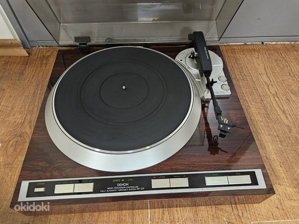 Denon DP-37F 2-Speed Direct-Drive Turntable