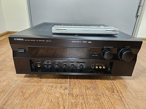 Yamaha DSP-AX2 Audio Video Amplifier (2 foto / 4)