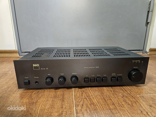 NAD Electronics 3020