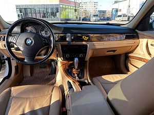 BMW 328i (3 фото из 8)