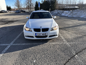 BMW 328i (6 фото из 8)