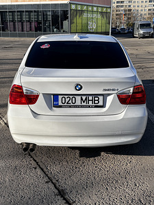BMW 328i (8 фото из 8)