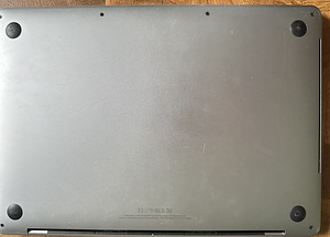 Macbook Pro 13 i5 3.1GHz 256GB 2017 (8 foto / 9)