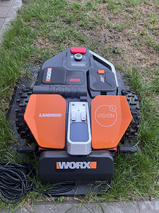 Робот-газонокосилка Worx Vision L1600