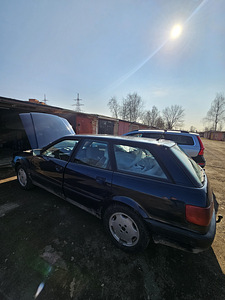 Audi 80 1.9tdi (4 foto / 9)