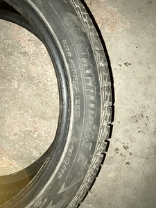 205/50/17 Goodyear ultragrip ice 7mm 2tk (2 foto / 3)