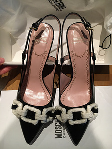 Naiste kontsaga lakk kingad Moschino 39,5/40 (3 foto / 3)