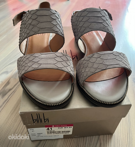 Billi bi новые кожаные сандали (40-41)