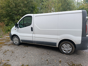 RENAULT TRAFIC 1.9 60 kW 2006 a. (2 foto / 10)