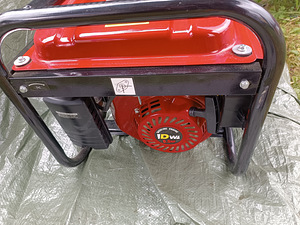 Elektri Generaator DW-8500W, 3KW, 230 V/380 V/12 V (UUS) (6 foto / 8)