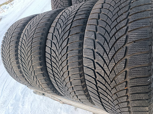 225/40 R18 GOODYEAR ULTRAGRIP ICE 2 (8 foto / 10)