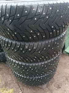 195/65 R15 HANKOOK, NANKANG,CONTINENTAL (1 foto / 10)