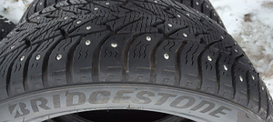 205/50 R17 BRIDGESTONE Noranza 001 VOLVO (6 foto / 10)