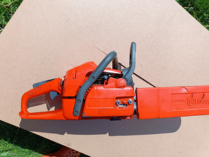 HUSQVARNA 345 E-series mootorsaag (4 foto / 9)