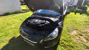 Volvo s60 d5 2011 (6 foto / 8)