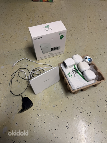 Комплект домашнего наблюдения ARLO VMS3530 с 5 камерами