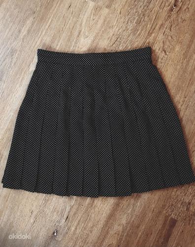 Плиссированная черная юбка в горошек, S (фото #2)