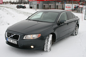 2010 Volvo s80 2.4d 151kw summum (2 foto / 13)
