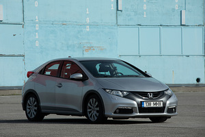 Honda civic elegance 2013 1,8 Petrol/Lpg (3 foto / 7)