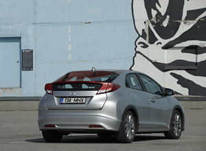 Honda civic elegance 2013 1,8 Petrol/Lpg (5 foto / 7)
