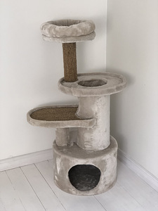 Кошачий домик (1 фото из 2)