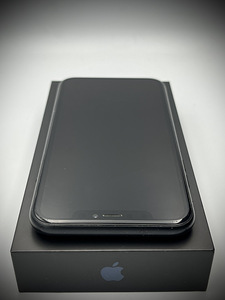 iPhone XR 64gb Must Heas korras (2 foto / 2)