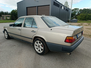 Мерседес бенц w124 om606 (3 фото из 11)