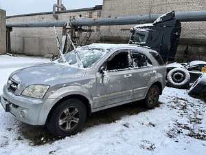 Kia sorento 2,5d 103kw varuosadeks (3 foto / 9)