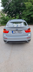 BMW X6 (2 фото из 4)