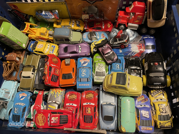 Игрушечные машинки Cars из металла