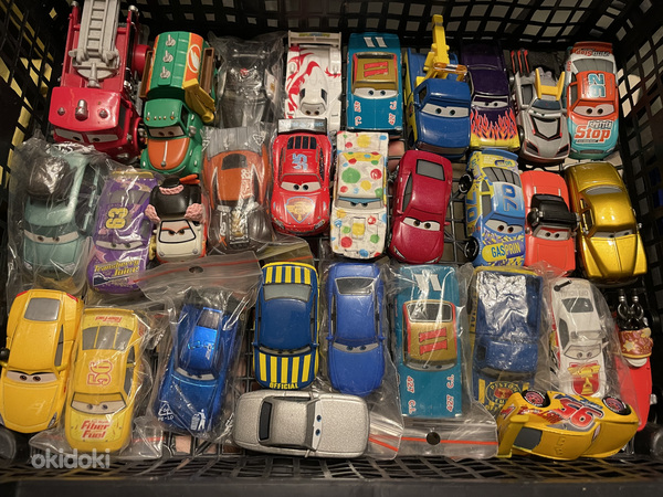 Игрушечные машинки Cars из металла
