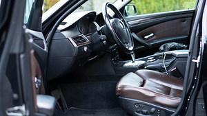 BMW E60 530d lci (6 foto / 11)