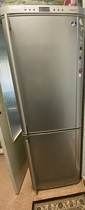 Холодильник Samsung (1 фото из 4)