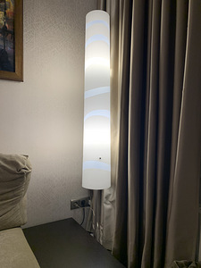 Lamp. Põrandalamp (1 foto / 3)