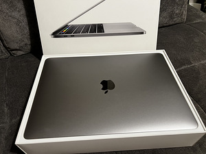 Apple MacBook Pro / 13'' SWE (3 фото из 9)