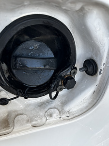 Toyota Avensis (12 foto / 13)