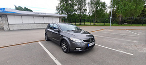 Продам kia ceed 2009 1.6diisel (6 фото из 7)