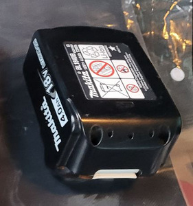 Makita aku Li-Ion 18V 4.0Ah BL1840B (3 foto / 4)