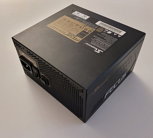 Полностью модульный блок питания SeaSonic FOCUS Plus 650W 80 (6 фото из 8)