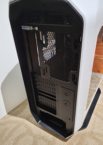 Korpus Corsair Graphite Series™ 780T White Full-Tower valge (9 foto / 10)