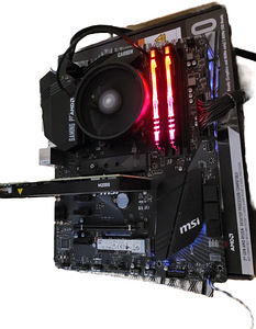 AMD AM4 kombo: Ryzen 7 / MSI B450 / 16GB DDR4 (9 foto / 9)