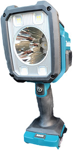 AKULAMP MAKITA ML007G XGT 40V (2 foto / 5)