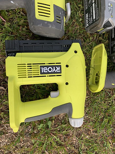 RYOBI 18 v akutööriistade komplekt (7 foto / 9)
