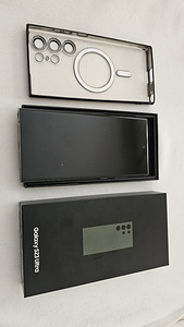 Samsung Galaxy S23 Ultra 512gb (1 foto / 2)