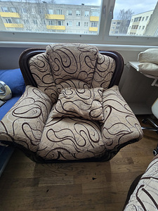 MÖÖBLI KOMPLEKT DIVANIVOODI + 2 TUGITOOLID + PUHV (3 foto / 5)