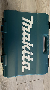 Makita akutrell (1 foto / 3)