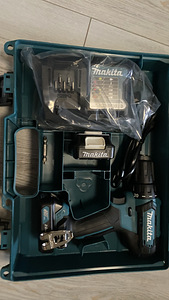 Makita akutrell (3 foto / 3)
