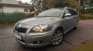Toyota Avensis (3 foto / 15)