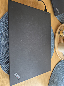 Lenovo Thinkpad L470 (4 foto / 5)