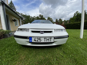 Opel Calibra 2.5 V6 125kW - Keke Rosberg edition (6 foto / 13)